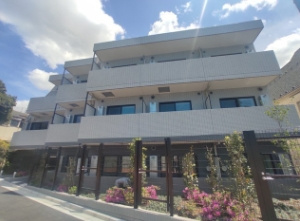【外観】 | 鉄筋コンクリート造のがっちりとした建物。
