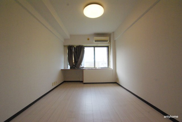 ファミールハイツ北大阪3号棟の寝室