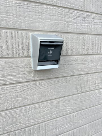 【庭】 | 仲介手数料無料！厚狭小学校に通える新築戸建　山陽小野田市鴨庄　第９－３号棟　クレイドルガーデン　アーネストワン | EV充電器用ソケット