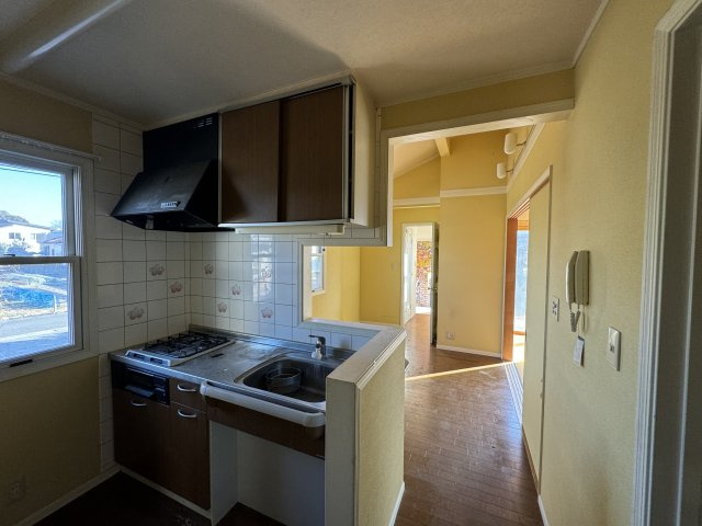 -三丁目不動産-　熊谷市石原　同一敷地に2棟のキッチン