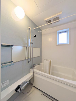 【玄関】 | シャーメゾンヴェルジュールⅠ | 明るい玄関です