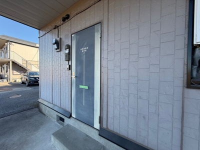 【エントランス】 | セジュール長尾C