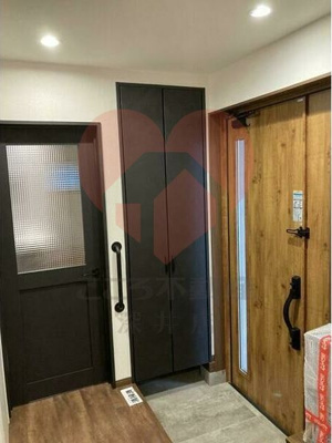 【玄関】 | 八尾市山本町南１丁目戸建