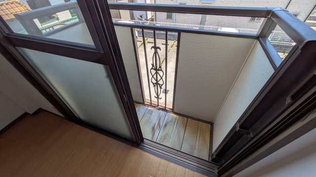 【バルコニー】