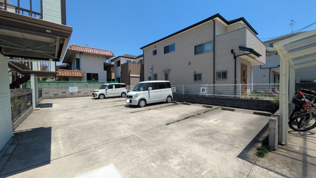【駐車場】