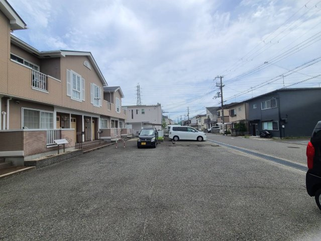 SKYHIGHT-FOURの駐車場|☆神戸市西区　SKYHIGHT-FOUR☆