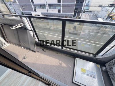 【バルコニー】 | 大生山科ビルヂング | バルコニーからの眺めを楽しみながら食事をしませんか
