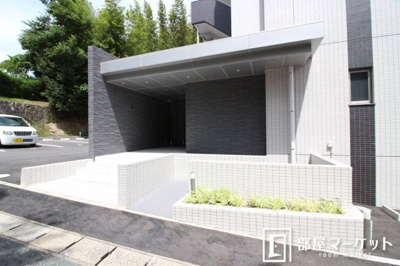 【エントランス】 | ハミングバードコサカ