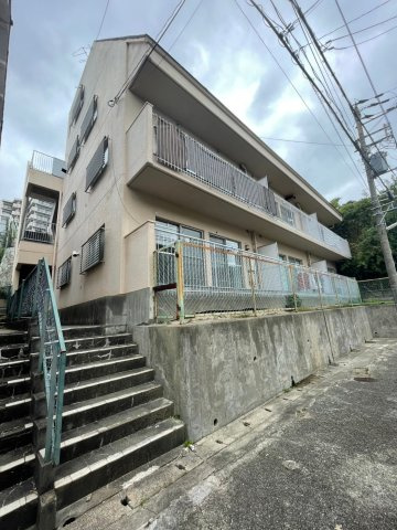 クイーンズハイツ名倉の外観