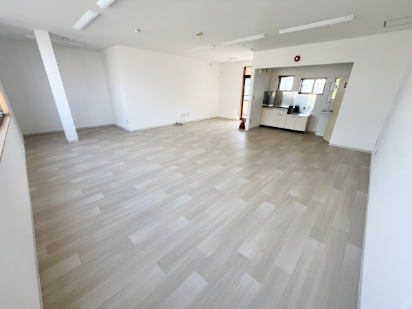 MKビル　西棟の内装