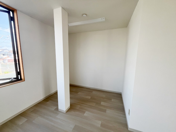 MKビル　西棟の内装