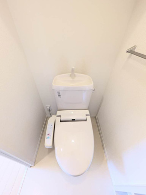 【トイレ】 | シャーメゾン東岐波C棟 | 落ち着いた色調のトイレです