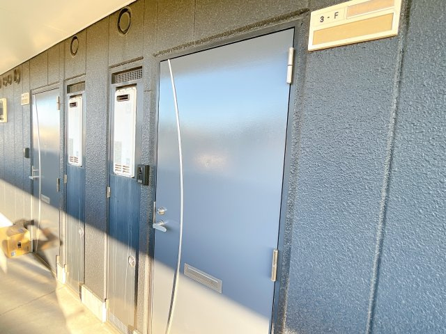 ラマージュの玄関