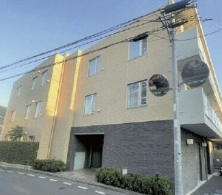 【外観】 | 鉄筋コンクリート造のがっちりとした建物。