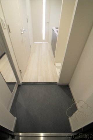 プレサンスOSAKA西中島リエゾンの玄関