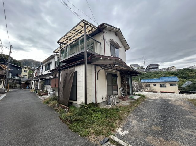 広島市安佐南区相田６丁目の一戸建て