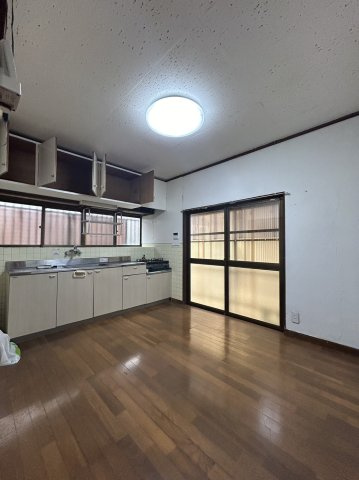 広島市安佐南区相田６丁目の一戸建ての居間・リビング