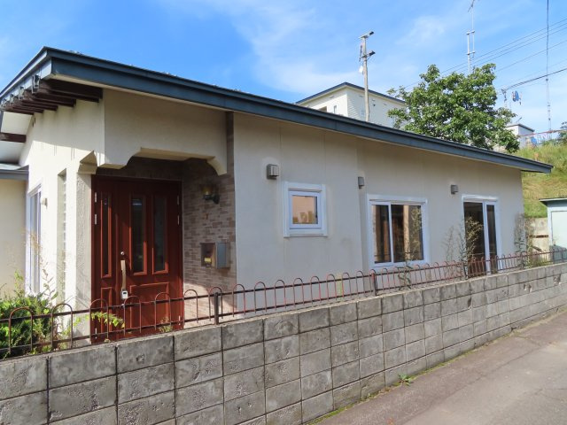 【外観】 | 網走郡津別町字豊永２５番地１　地下１階付平屋建　中古売家