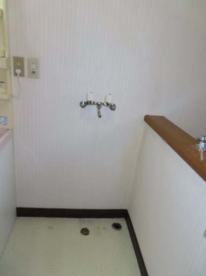 【ランドリースペース】 | 網走郡津別町字豊永２５番地１　地下１階付平屋建　中古売家 | 洗濯機置場