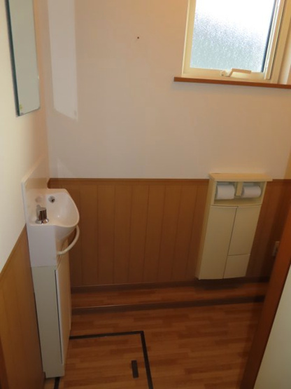 【トイレ】 | 網走郡津別町字豊永２５番地１　地下１階付平屋建　中古売家