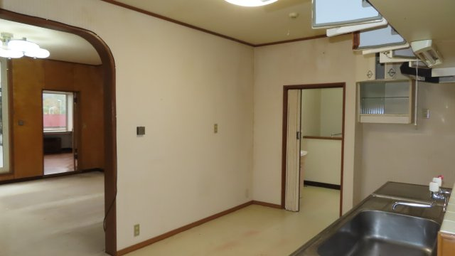 網走郡津別町字豊永２５番地１　地下１階付平屋建中古売家のキッチン