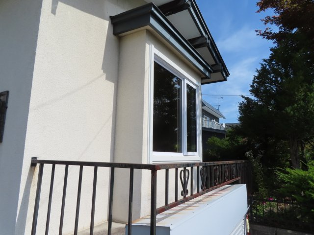 【外観】 | 網走郡津別町字豊永２５番地１　地下１階付平屋建　中古売家 | 外窓➡トリプルサッシに交換済み