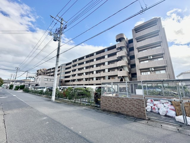 ネオステージ南仙台の外観