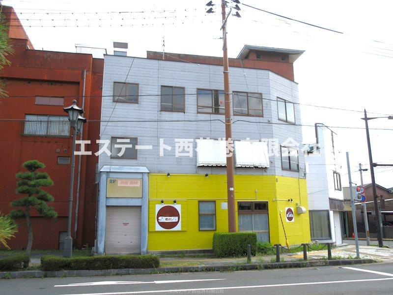 吹張町貸店舗の外観