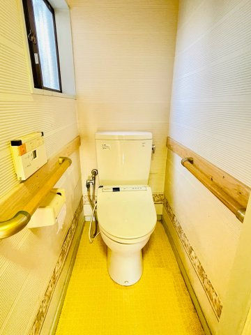 あきる野市雨間　平屋中古戸建のトイレ