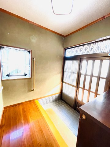 あきる野市雨間　平屋中古戸建の玄関