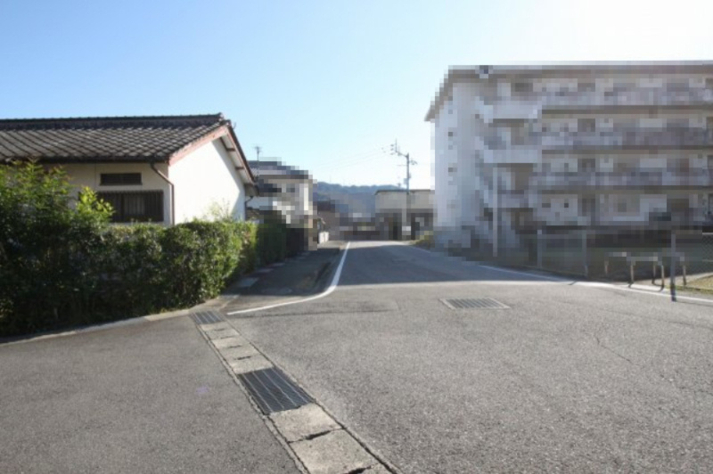 鴨部2丁目　建築条件なし　売土地