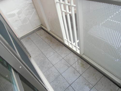 【バルコニー】 | メゾンカリン | 暖かな日差しのふりそそぐバルコニー