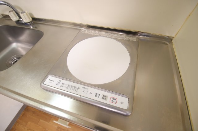 【設備】 | アーバンドゥ金剛 | 1口IHコンロ