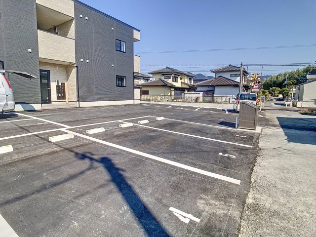 ウェルフォアシアンの駐車場