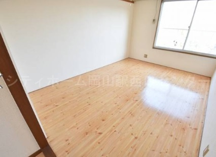 ピープルハウスの洋室