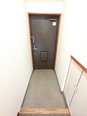 ＬＥＯ六拾弐番館 の玄関