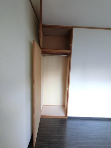 ＬＥＯ六拾弐番館 の収納