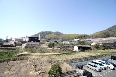 【展望】 | 【上質リフォーム】サーパス田方南 | 【四季を感じる】
四季の移ろい・爽やかな青空や風を感じられ
自然を愉しめるパノラマビュー。
毎日の暮らしに余裕を感じさせてくれる、
遮る物の無い開放的な眺望を是非、ご堪能ください。