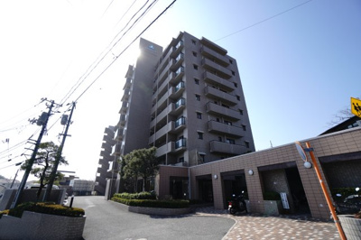 【外観】 | 【上質リフォーム】サーパス田方南 | 現地（2025年3月22日10：00頃）撮影