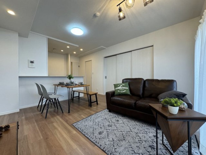 【居間・リビング】フローレンス田方ウイングテラス 