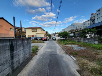 【前面道路含む現地写真】