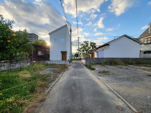 【前面道路含む現地写真】 | 鳥飼6丁目土地