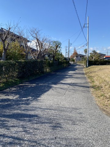 【前面道路含む現地写真】 | 外箕輪四丁目売地 | 北西側接道