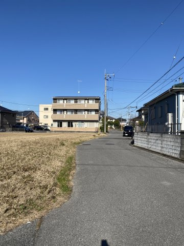 【前面道路含む現地写真】 | 外箕輪四丁目売地 | 南西側接道