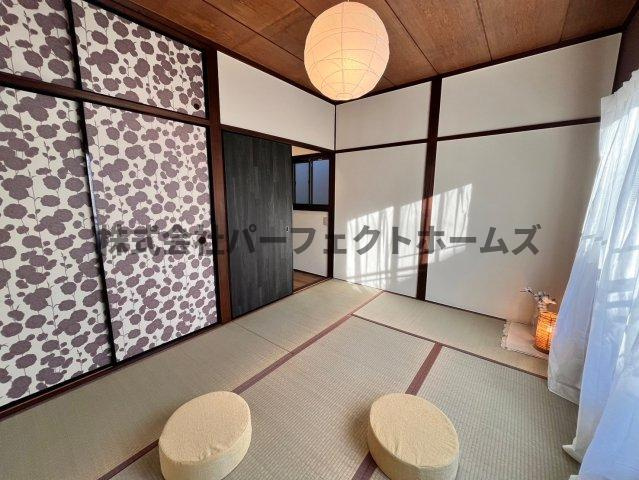 高野道1丁目戸建　賃貸の和室|ゆったりとくつろげる和室です