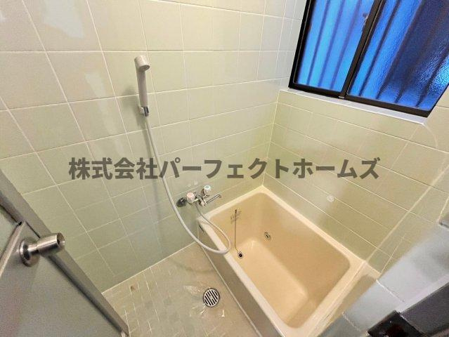 高野道1丁目戸建　賃貸の浴室|きれいなお風呂です