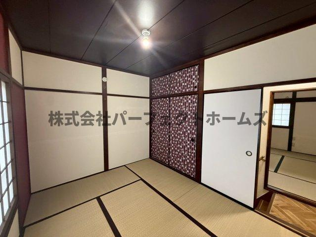 高野道1丁目戸建　賃貸の和室|和室、ちょっとしたくつろぎスペースにいかがでしょうか