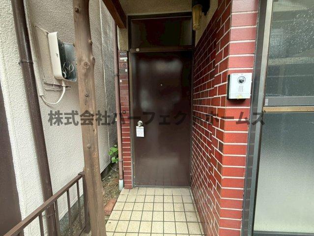 高野道1丁目戸建　賃貸の玄関|ゆったりとした玄関です