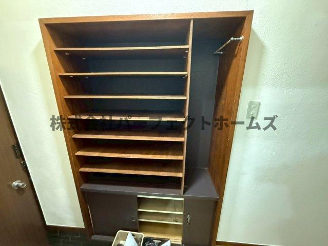 高野道1丁目戸建　賃貸の収納|便利な収納スペースです
