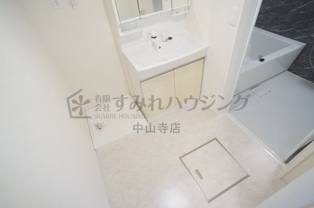 アンソレイユ宝塚の洗面所